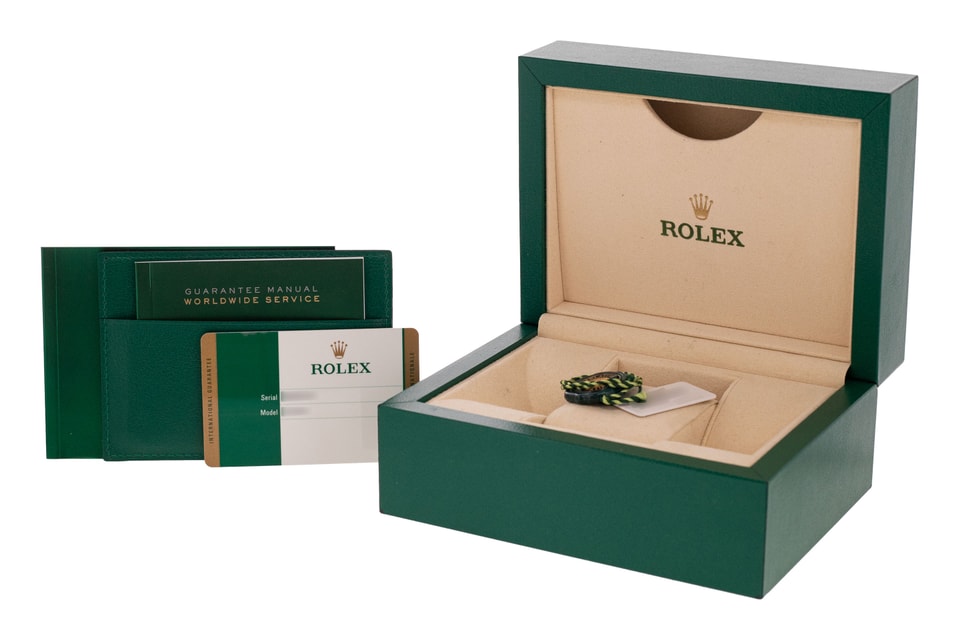 Rolex Oyster Perpetual 116000 Image 4